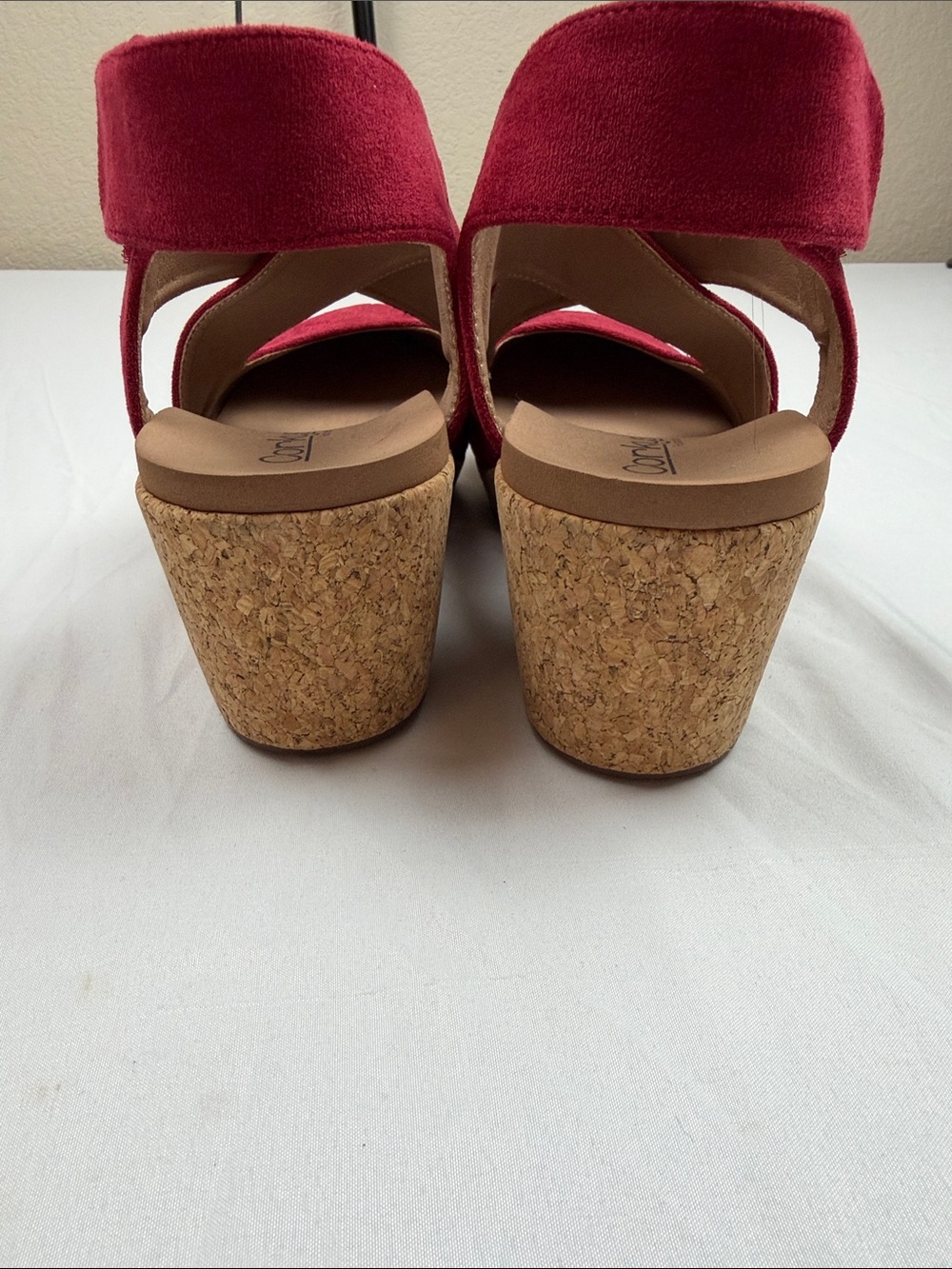 Corkys Case Closed Red Suede Wedge Sandals - Picture 4 of 11